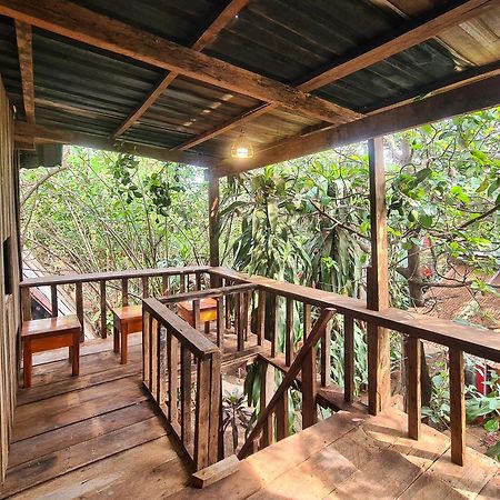 Ratanakiri Homestay & Jungle Trek Banlung Dış mekan fotoğraf