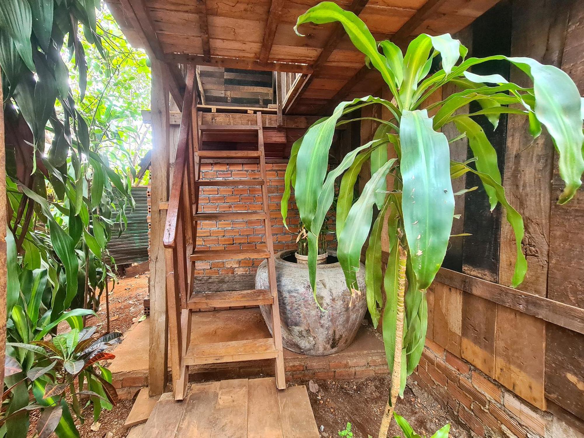 Ratanakiri Homestay & Jungle Trek Banlung Dış mekan fotoğraf