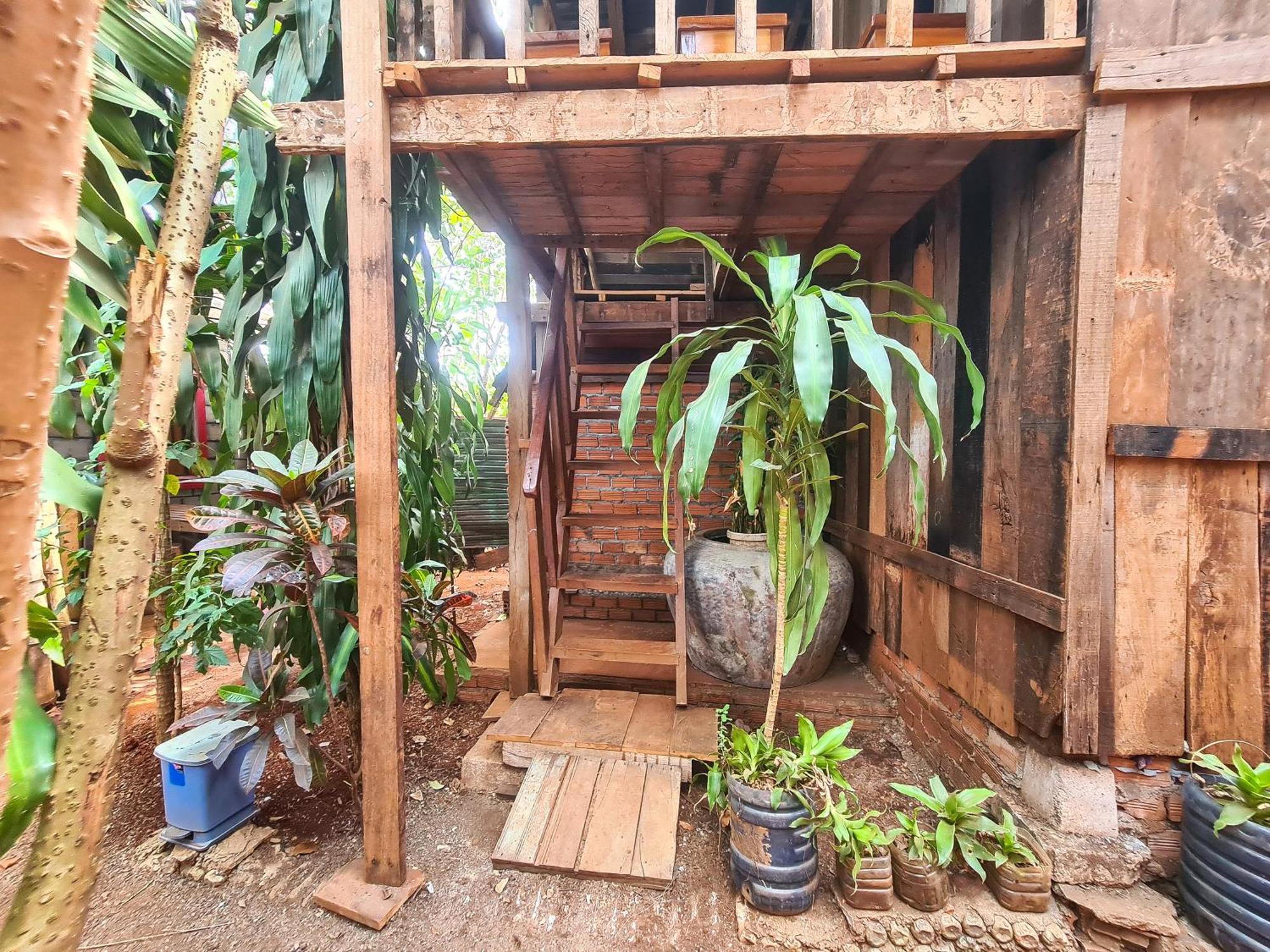 Ratanakiri Homestay & Jungle Trek Banlung Dış mekan fotoğraf